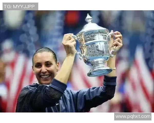 追寻绿茵传奇盘点那些荣获足球球星大满贯荣耀时刻